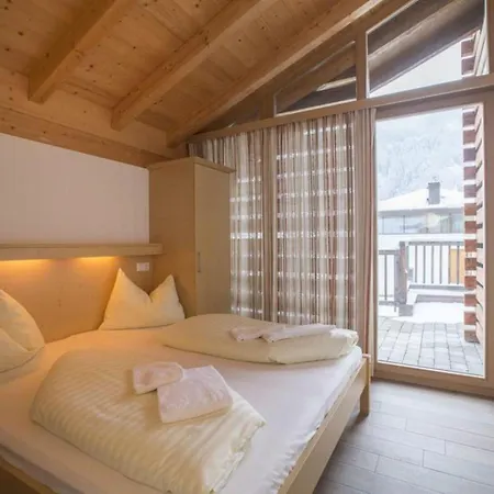 Schoeneben Haus Alpengloeckchen Casa de Férias Wald im Pinzgau