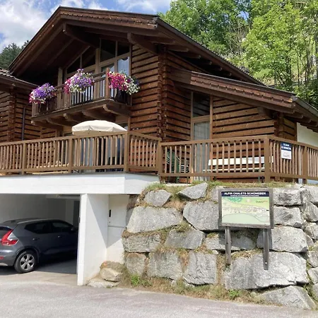 Schoeneben Haus Alpengloeckchen * Wald im Pinzgau