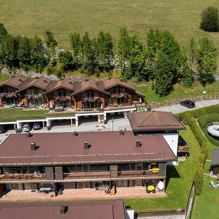 بيت للعطل Schoeneben Haus Alpengloeckchen والد ام بينزاغو